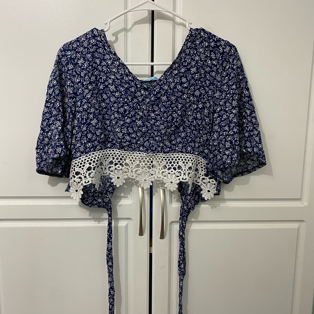 Crop top